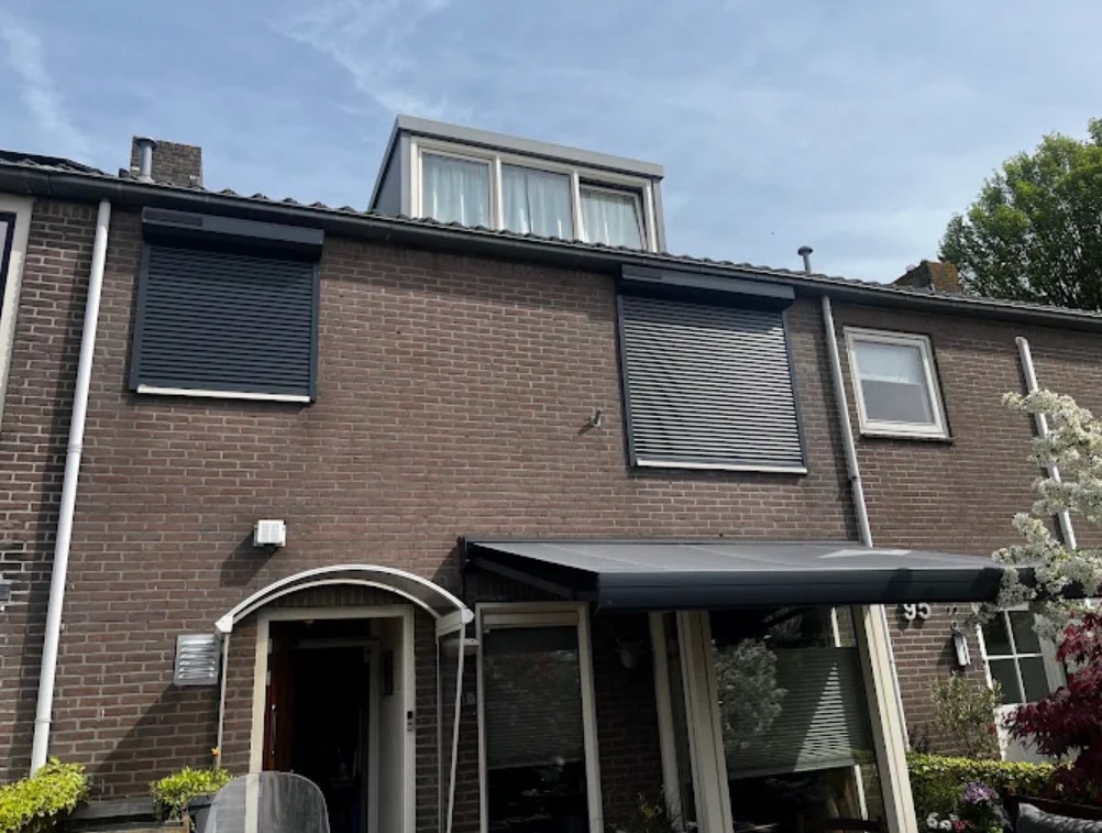 Awning supplier